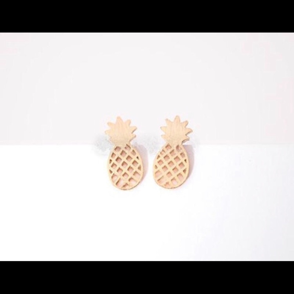 🍍 Gold Pineapple Earrings 🍍 simple cute - Picture 4 of 4